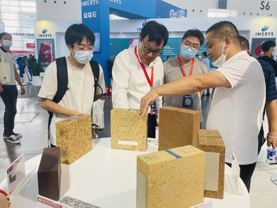 現(xiàn)場客戶咨詢