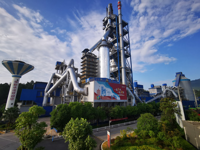 由李葉青領(lǐng)銜的“低碳項(xiàng)目”獲建材科技大獎(jiǎng)